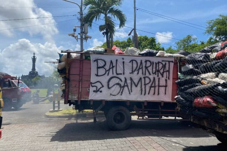  Krisis Sampah Bali Kian Nyata, Pembakaran Liar Muncul Usai Pembatasan TPA Suwung